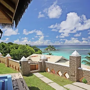au-fond-de-mer-view.maheislandhotels.com/