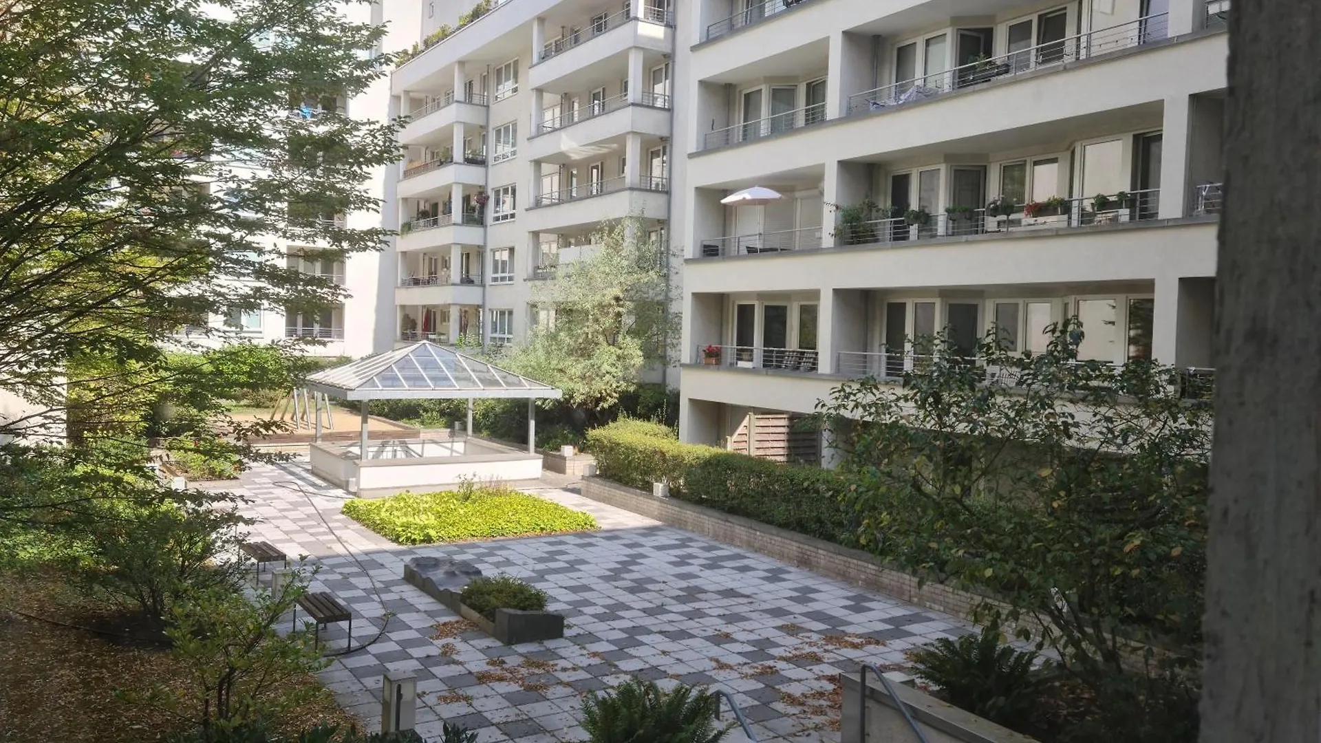 Topdomizil Apartments Checkpoint Plaza Βερολίνο 0*,  Γερμανία